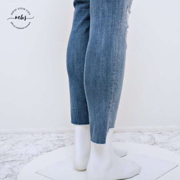 American Eagle Super Stretch Low Waist Distressed Raw Hem Jeggings - Picture 9 of 14